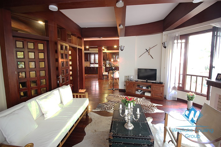 Charming house with swimming pool for rent in Westlake area